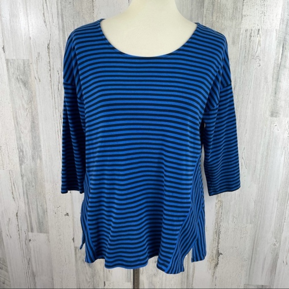 Chico’s Women's Blue Scoop Neck Striped Blouse Size Medium (1)